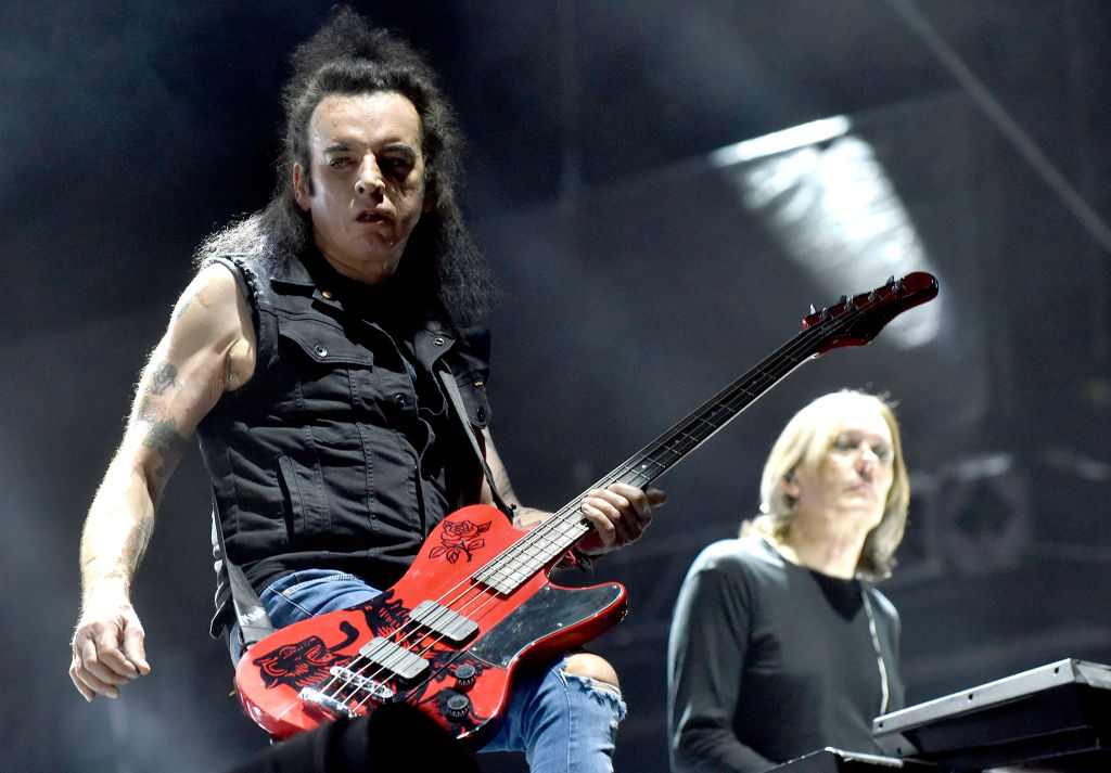 The Cure's Simon Gallup Says He's Leaving the Band After 40 Years