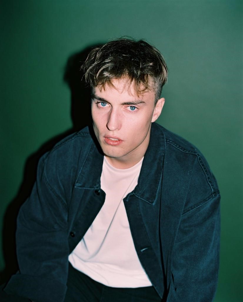 Sam Fender Vs. The World - SPIN