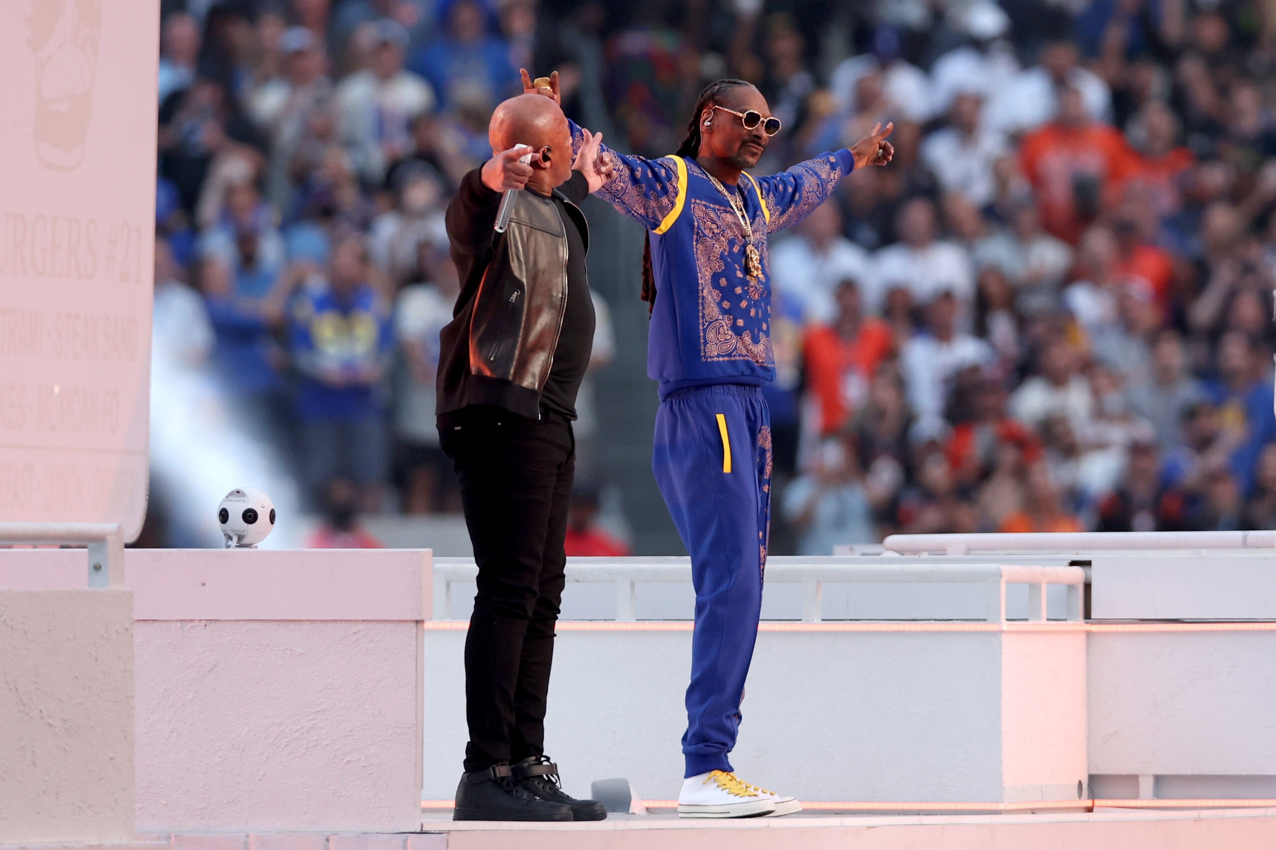 Super Bowl Halftime 2022: Dr. Dre, Snoop Dogg, Eminem, Mary J