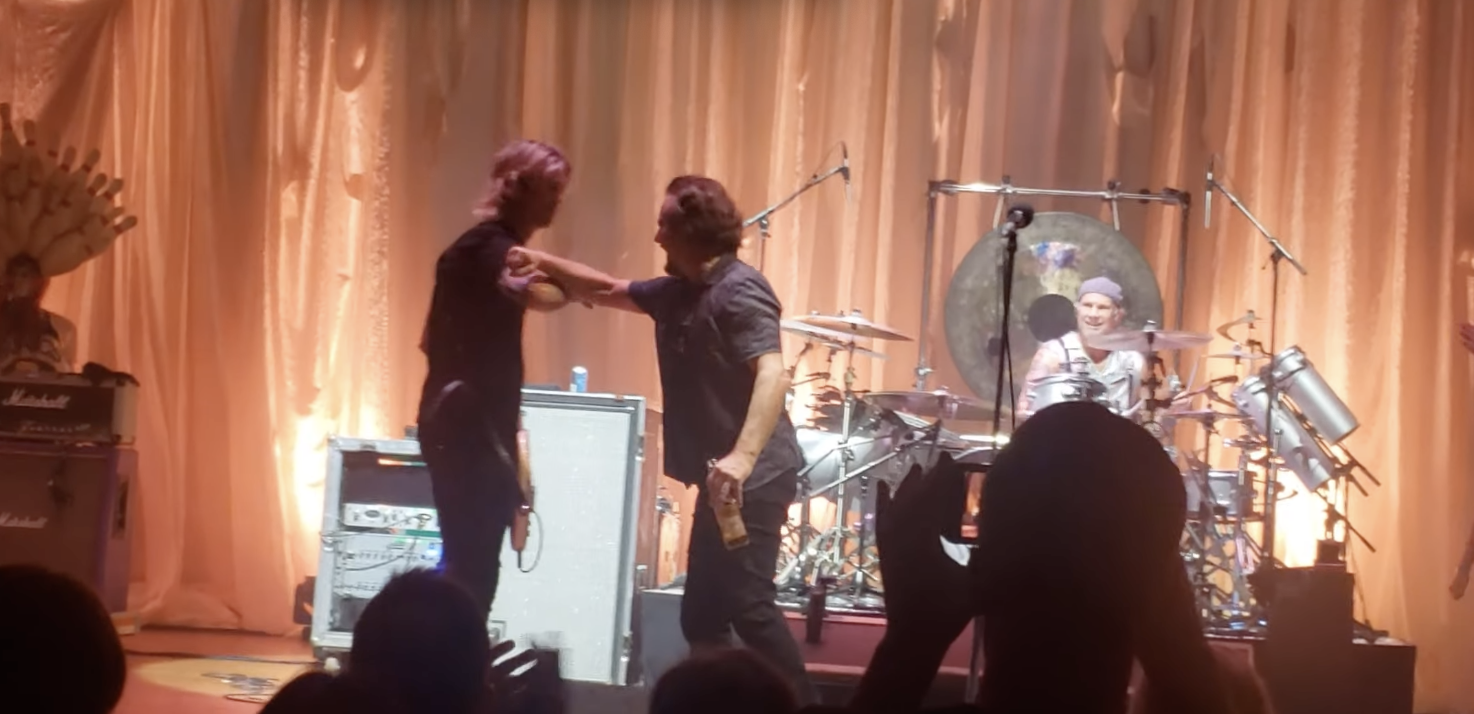 Eddie Vedder, Post Malone Team Up At Tennessee Benefit