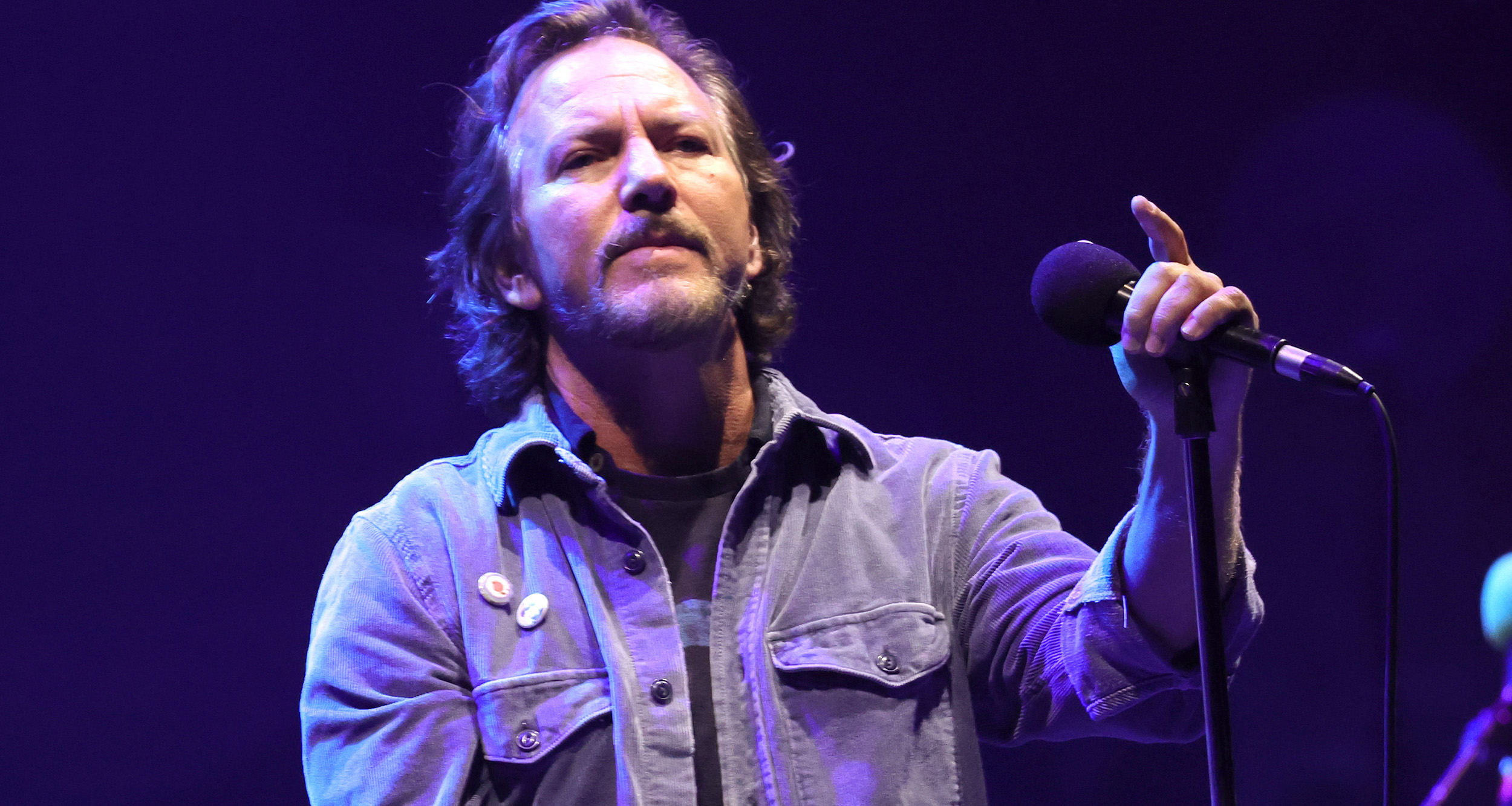 Eddie Vedder Plays Pearl Jam Deep Cut 'Dirty Frank' During Solo Show