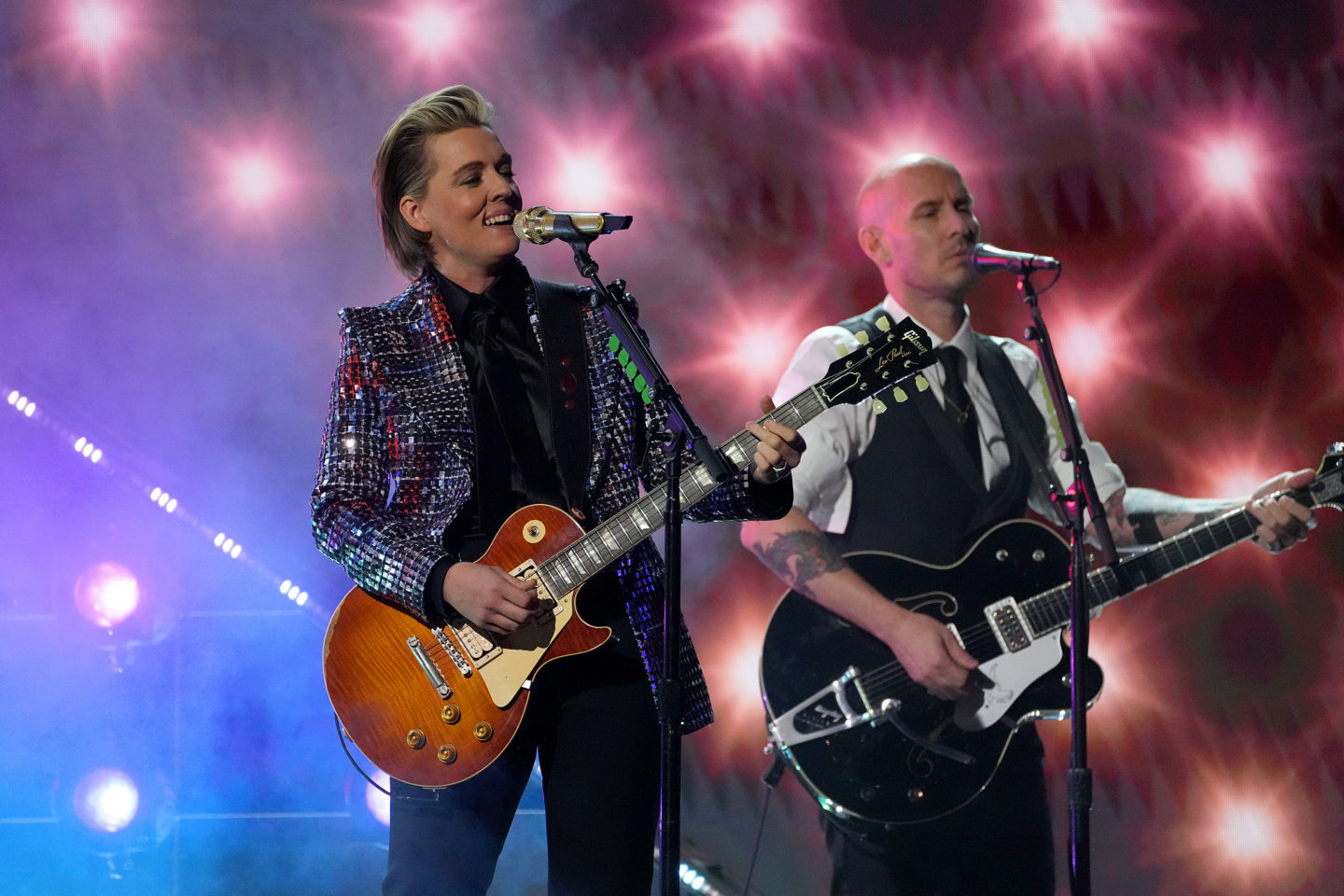 Brandi Carlile Dazzles Grammys With Stirring ‘Right on Time