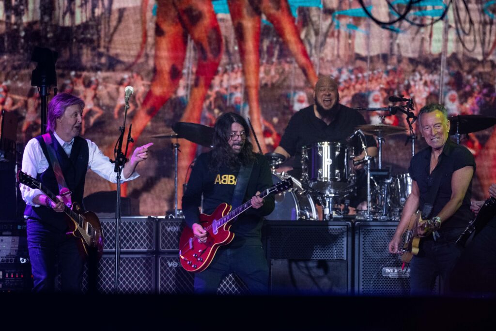 Dave Grohl Bruce Springsteen Paul McCartney