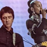 Alicia Keys performs with Johnny Marr