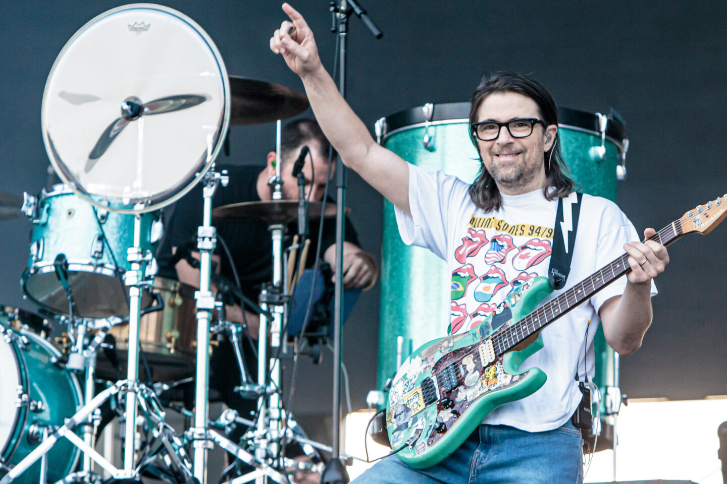 Weezer announces Broadway residency