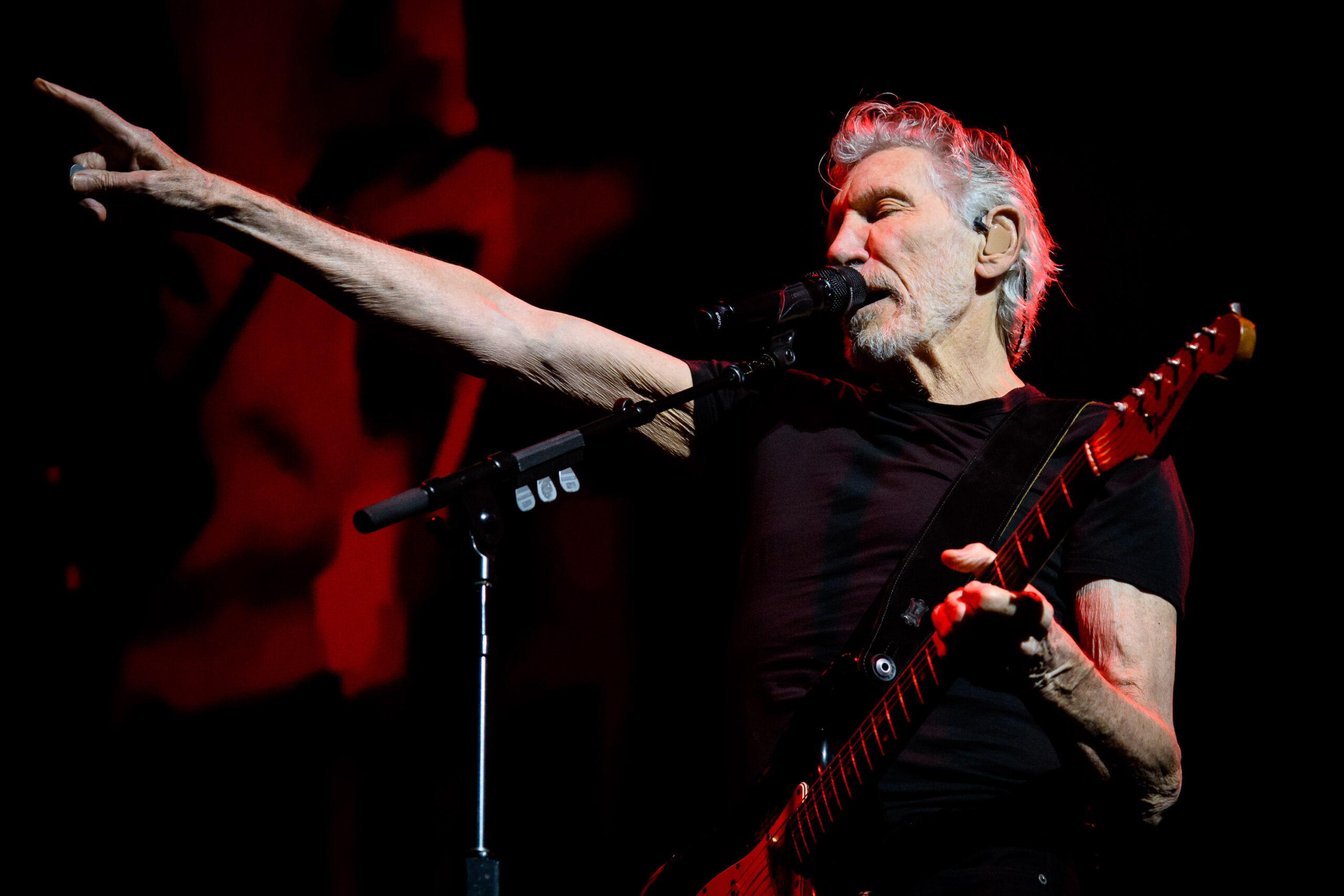 Roger Waters Unveils Studio Version of Revamped 'Comfortably Numb'