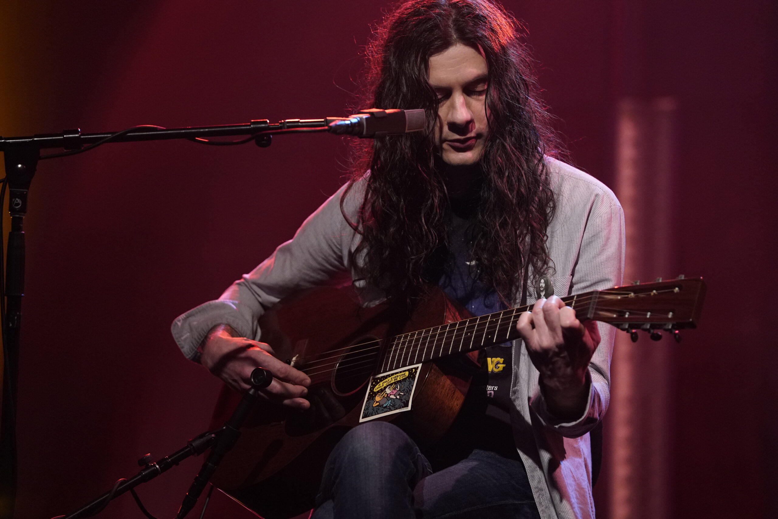 Kurt Vile on the Influence of  Neil Young and Bruce Springsteen, and His Latest Sprawling ‘Masterpiece’ <i>Watch My Moves</i>