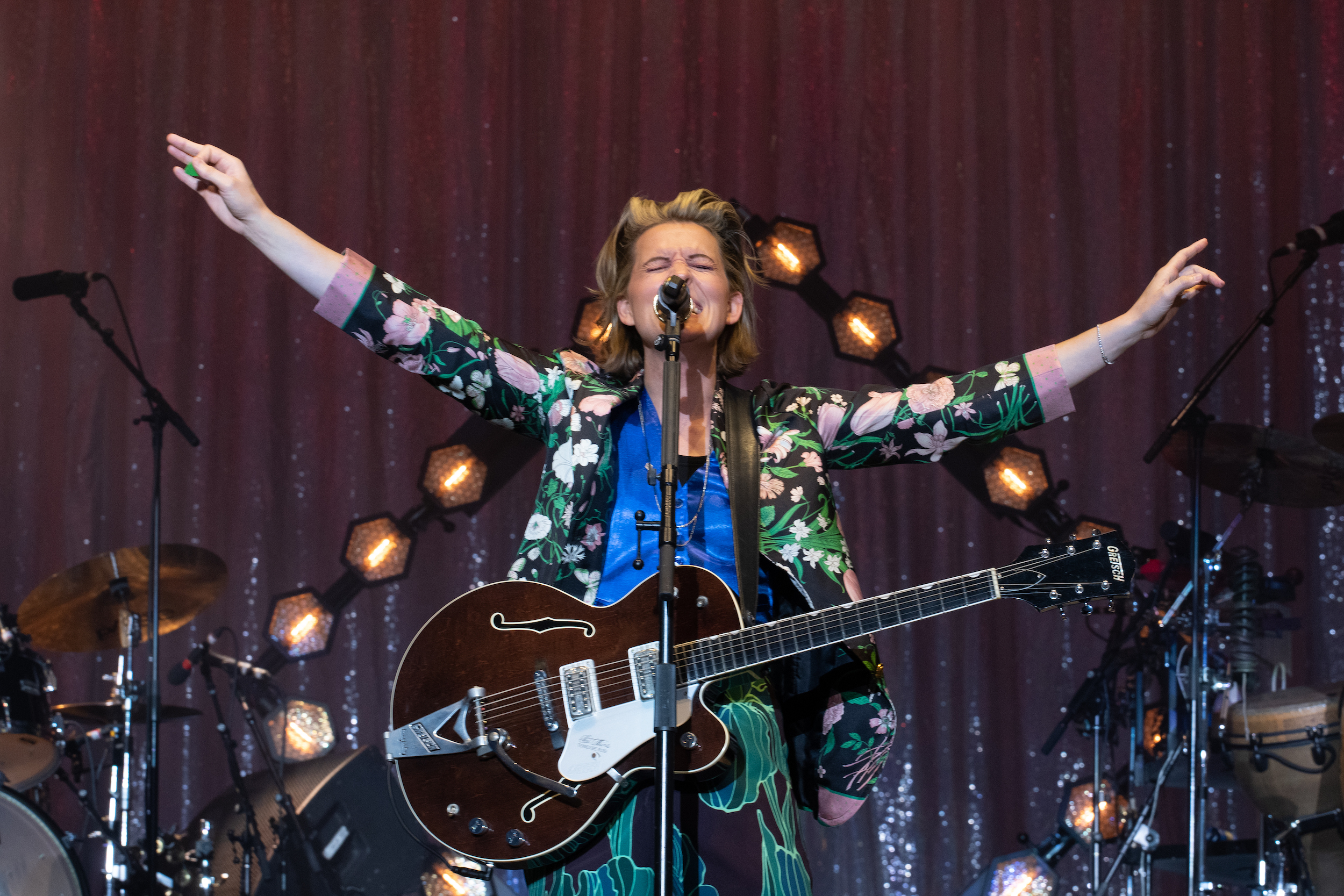 Watch P!nk, Brandi Carlile Salute Sinead O'Connor In Cincinnati