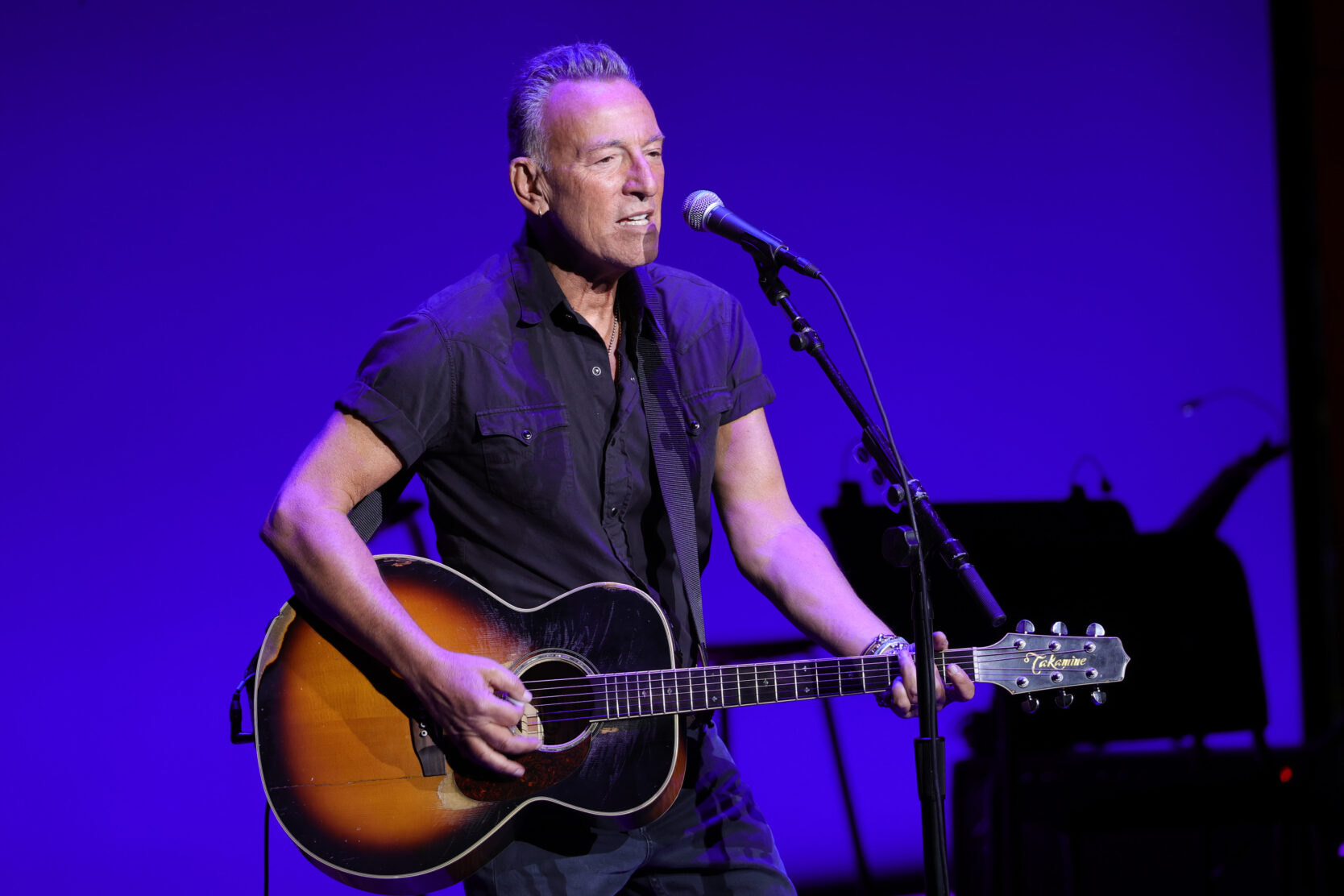 Bruce Springsteen – Nightshift Lyrics