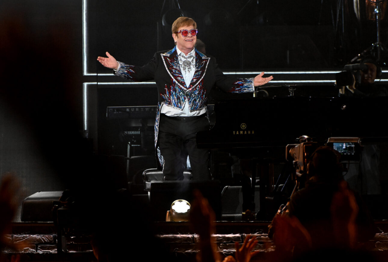 Elton John Sets Glastonbury As Final U K Show On Farewell Tour Spin