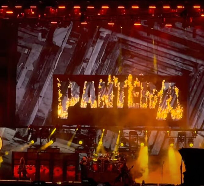Pantera Play First Show in 21 Years