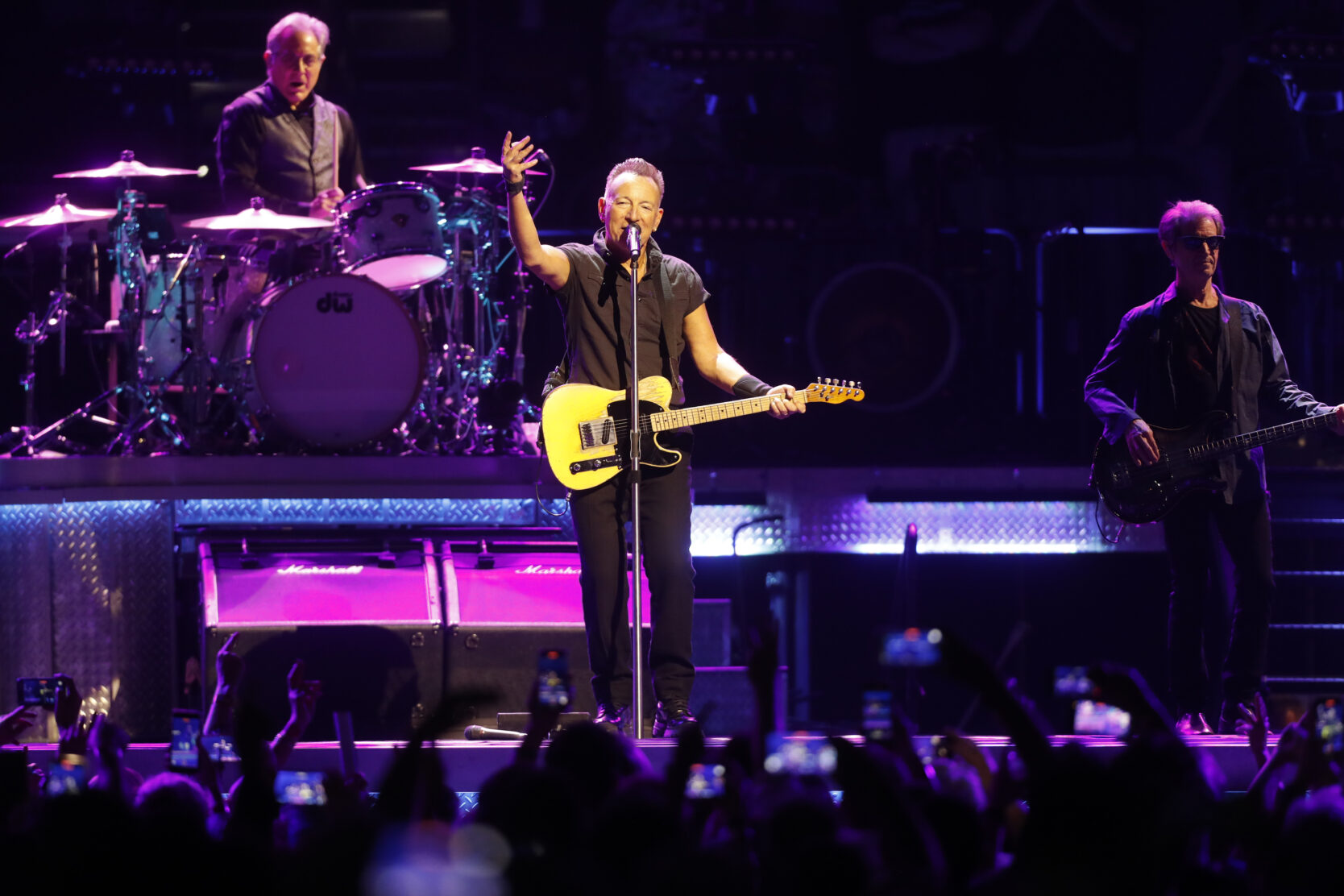 Bruce Springsteen And The E Street Band Roar Back At Tampa Tour Opener ...