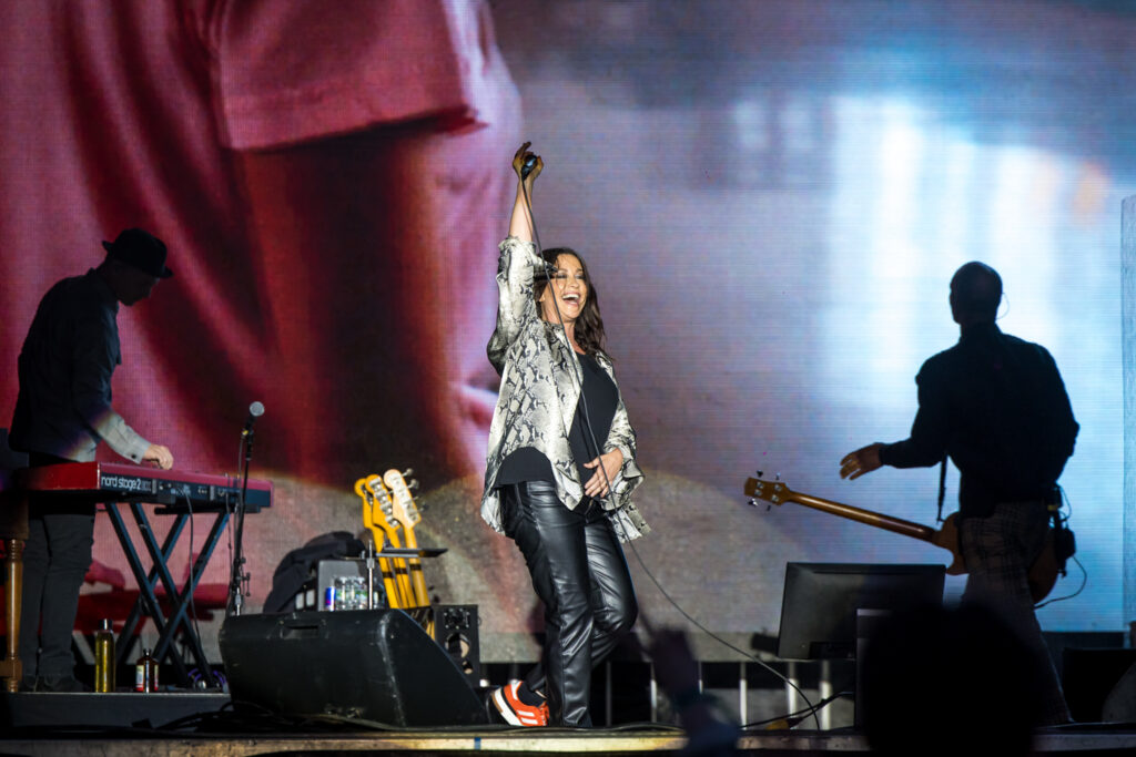 Foo Fighters, Alanis Morissette Cover Sinead O'Connor In Japan - SPIN