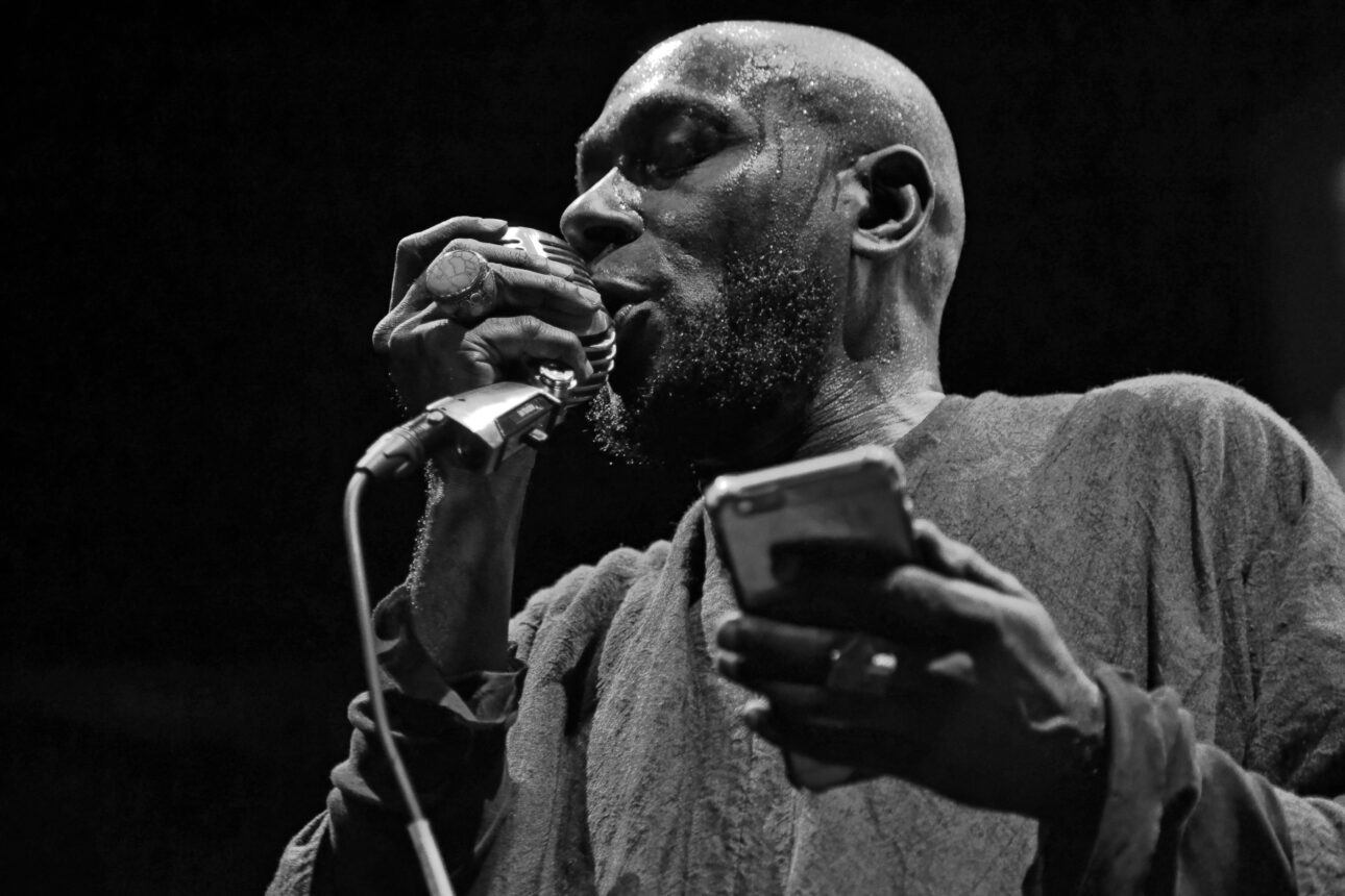 Yasiin Bey Puts Clever Spin On Kanye's 'White Lives Matter' Shirt