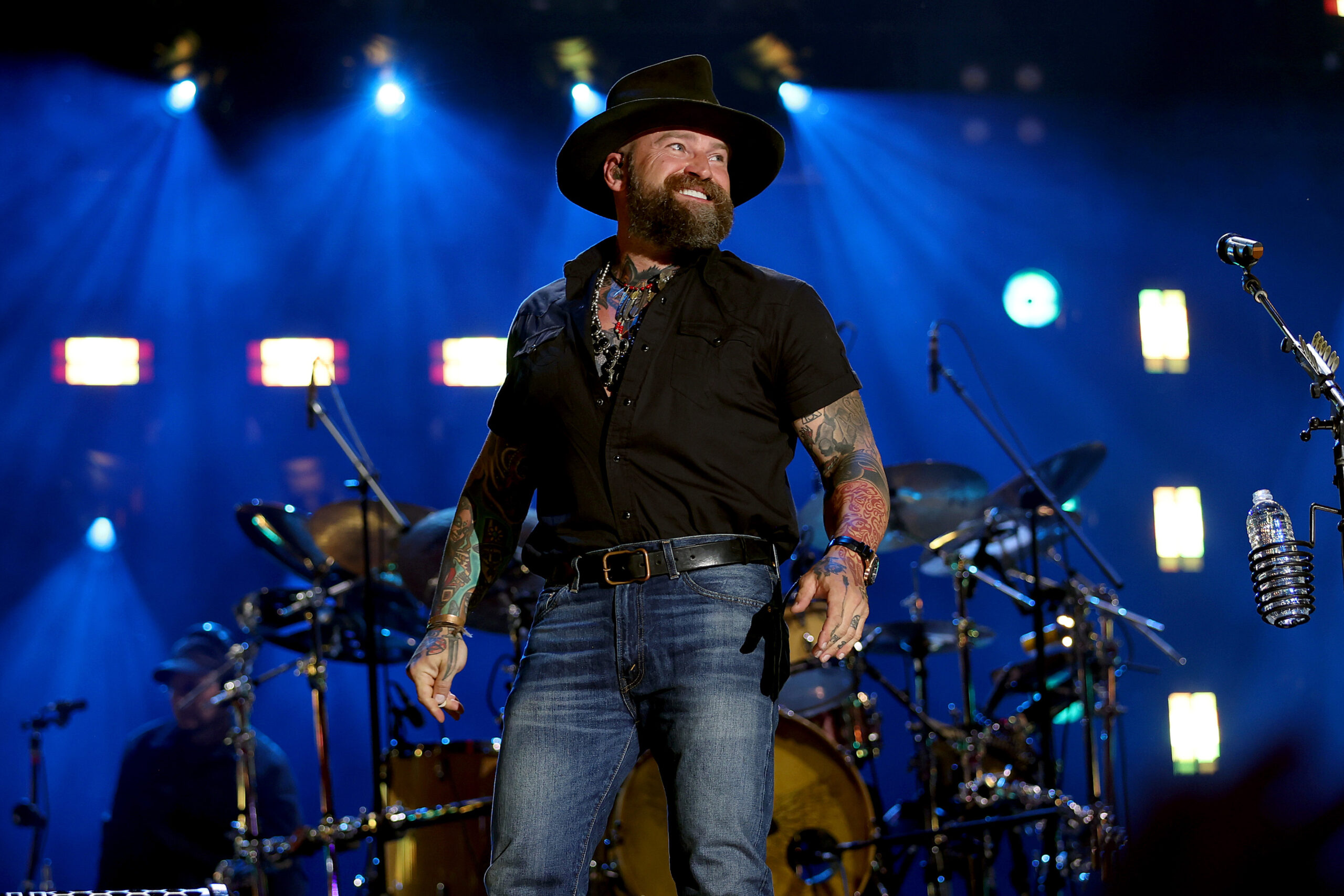 Zac Brown Band share 'Bohemian Rhapsody' cover which features on brand new  live album - Smooth