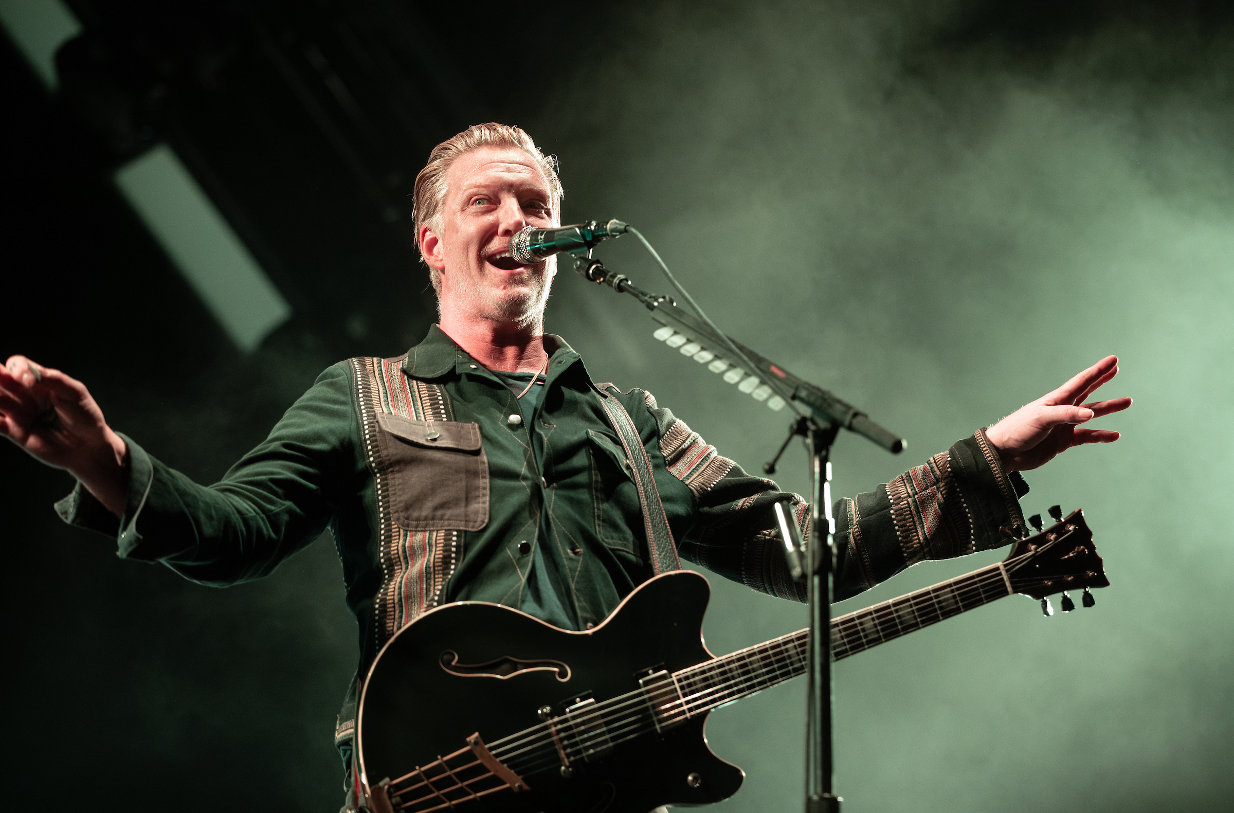 Queens Of The Stone Age Rock The Kia Forum: Concert Review