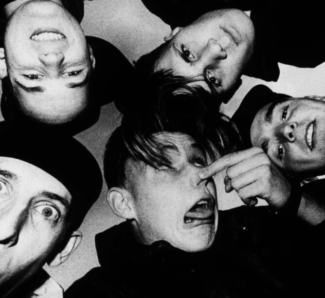 EMF in 1990. (Credit: Martyn Goodacre/Getty Images)