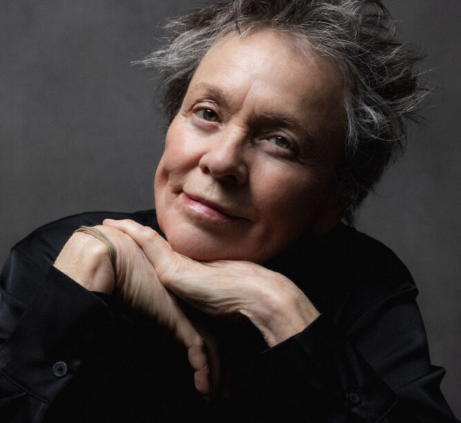 Laurie Anderson (Credit: Ebru Yildiz)