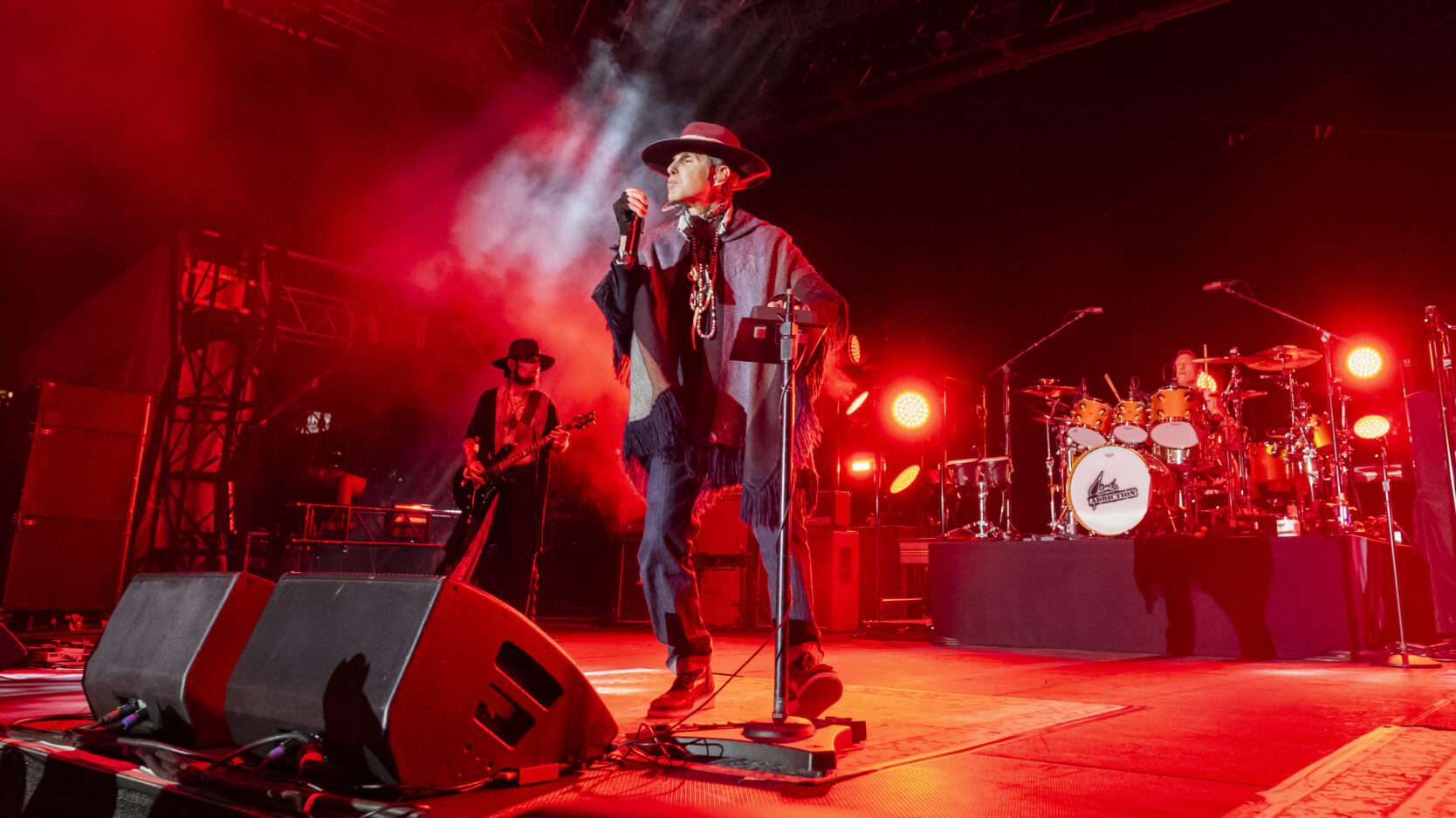 Jane's Addiction End Boston Show After Onstage Perry Farrell/Dave