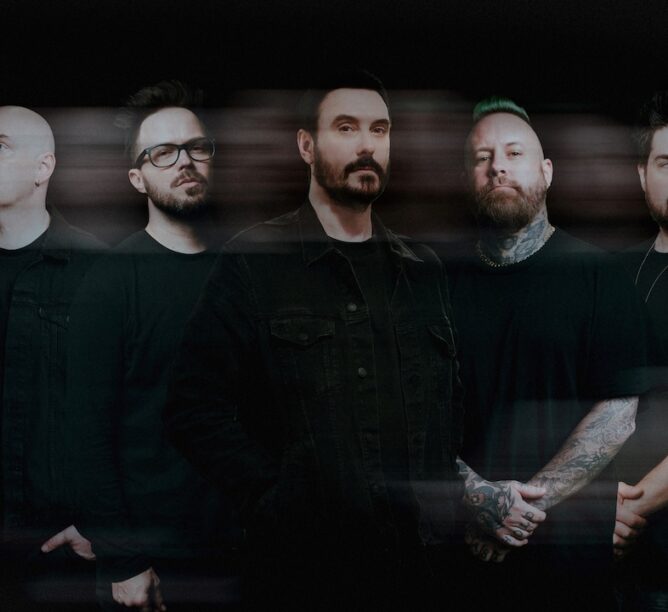 Breaking Benjamin (Credit: Dominique D'Costa)