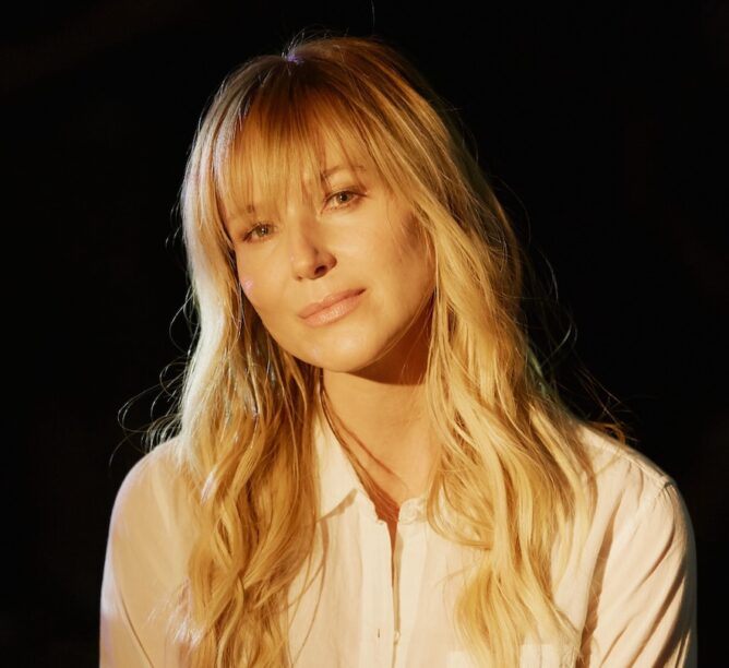Jewel (Credit: Brendan Walter)