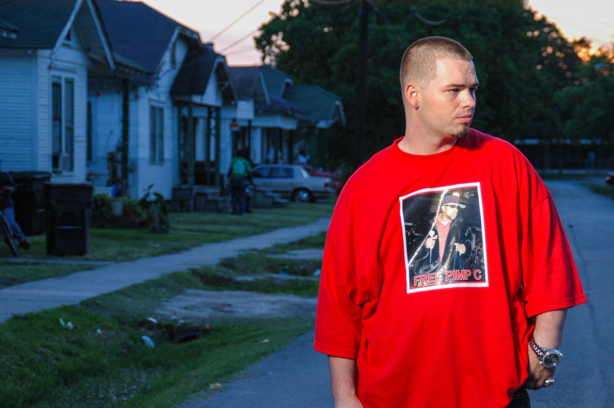 Paul Wall on the set of his "Sittin' Sideways" music video shoot. (Credit: Julia Beverly/Getty Images)