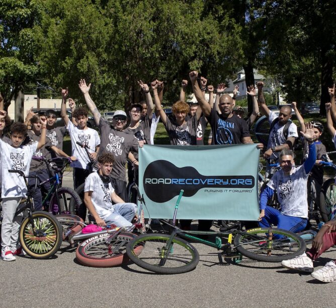 Guest Artist Darryl "DMC" McDaniels with Road Recovery participants. (Credit: Kat Klaus)
