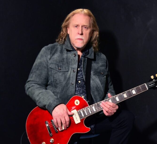 Warren Haynes (Credit: Shervin Lainez)