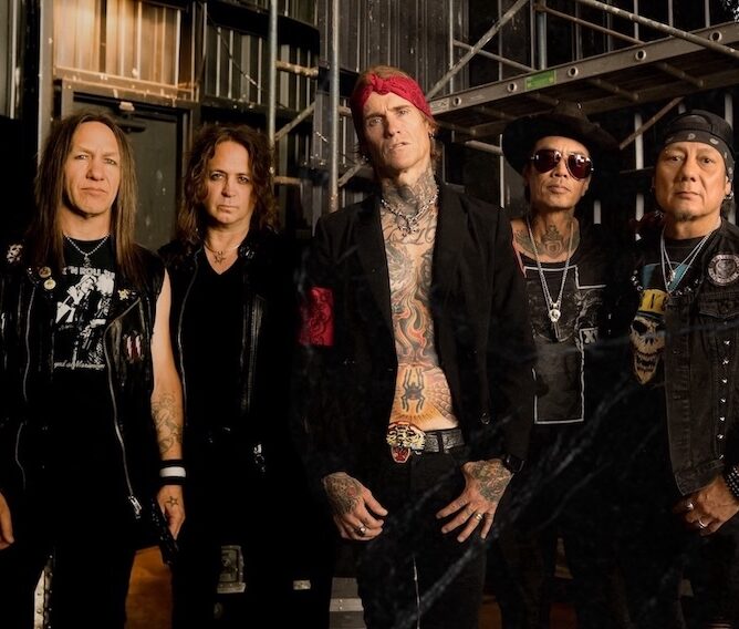 Buckcherry (Credit: Tom Sommers)