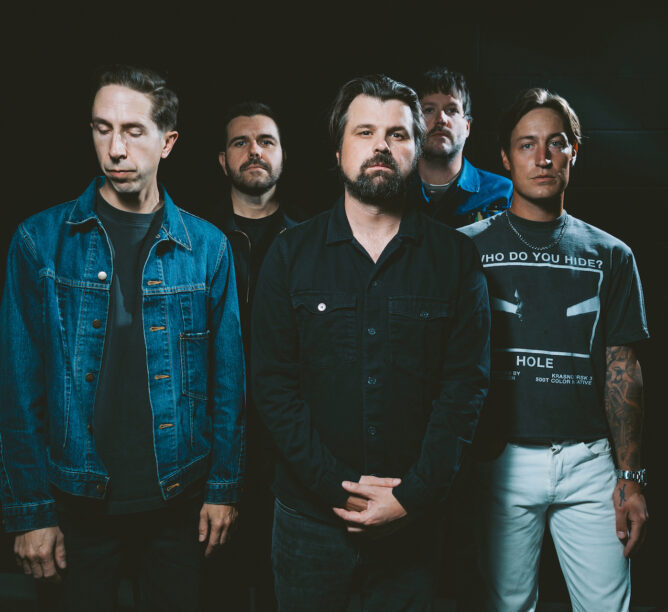 Silverstein (Credit: Chris Fulcher)