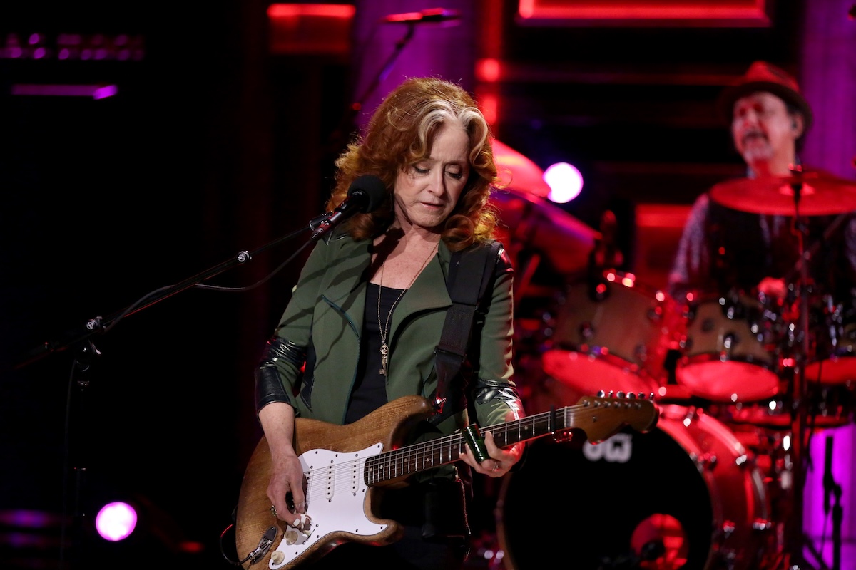 Bonnie Raitt performs on The Tonight Show Starring Jimmy Fallon in 2016 -- (Credit: Andrew Lipovsky/NBC/NBCU Photo Bank)