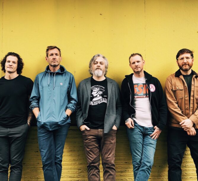 Minus the Bear (Credit: Ryan Russel)