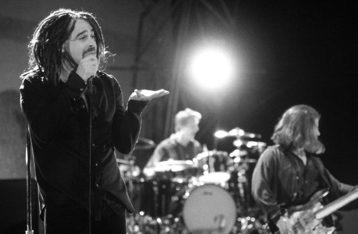 The Counting Crows perform at the Greek Theatre in1997. (Credit: Tim Mosenfelder/Getty Images)