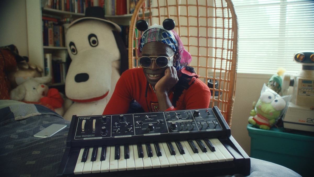 Moogstar in a scene from Swamp Dogg Gets His Pool Painted. (Courtesy of Magnolia Pictures)