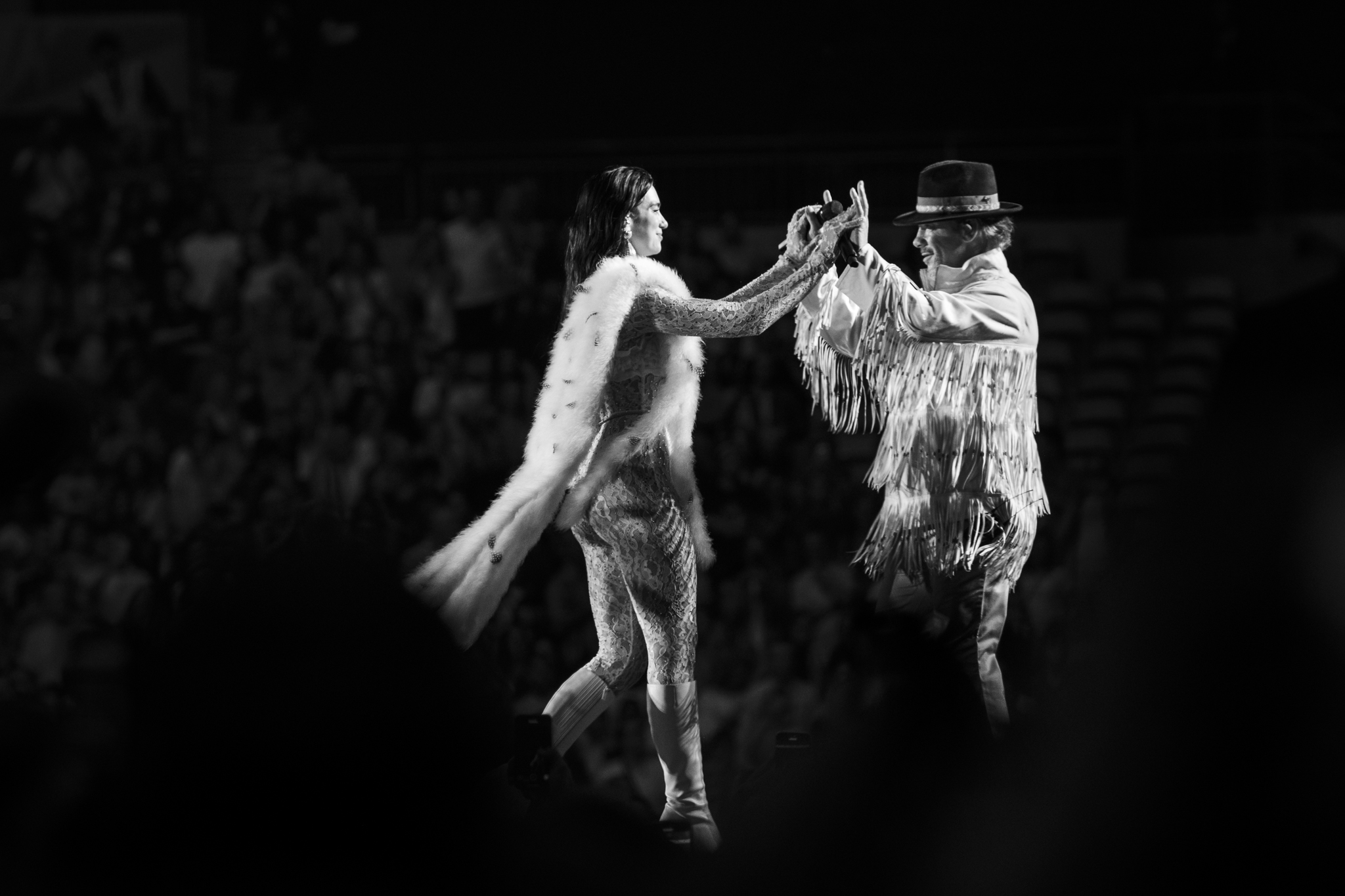Dua Lipa Goes ‘Insane’ With Jamiroquai At Massive London Gig