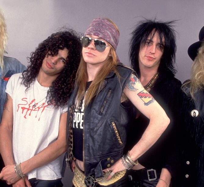 Guns N’ Roses (Duff McKagan, Slash, Axl Rose, Izzy Stradlin, Steven Adler) in 1999. (Credit: Paul Natkin/Getty Images)