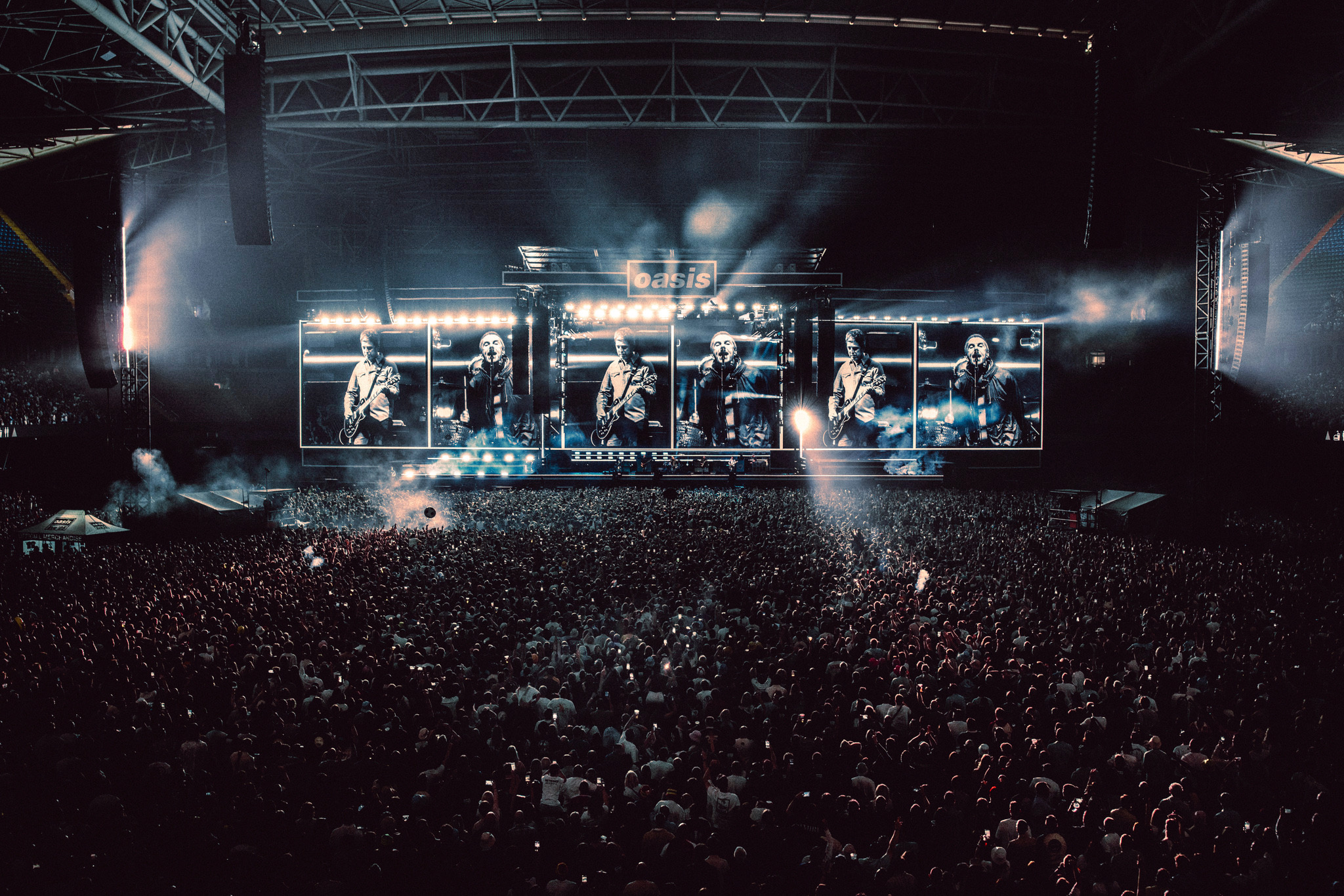 Oasis Draw Raves For Reunion Tour Opener In Wales