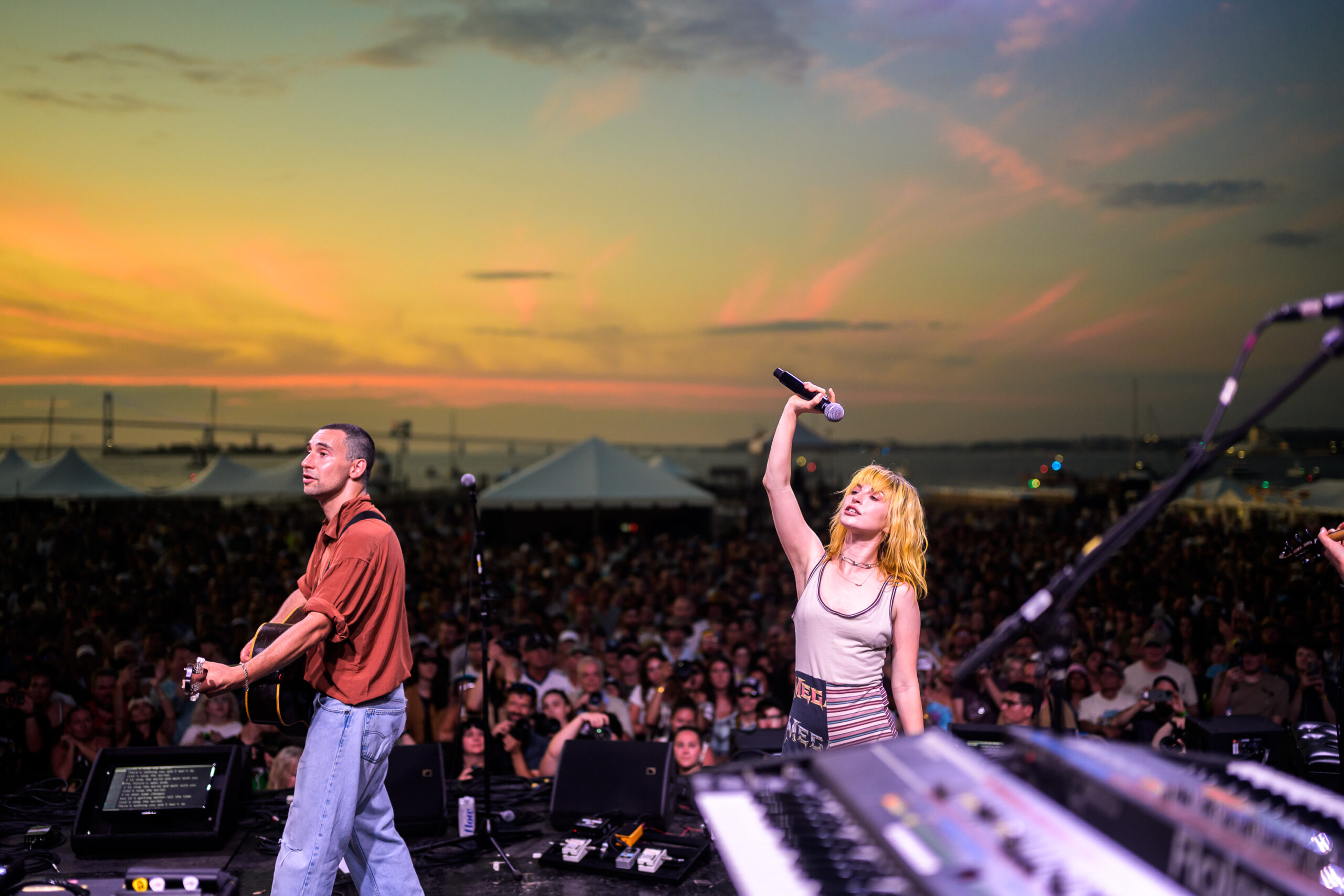 Bleachers Jam With Hayley Williams, Maren Morris At Newport Folk