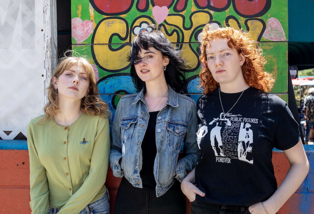 Folk Bitch Trio Talk ‘Beginning a New Little Chapter’  Folk Bitch Trio Talk ‘Beginning a New Little Chapter’