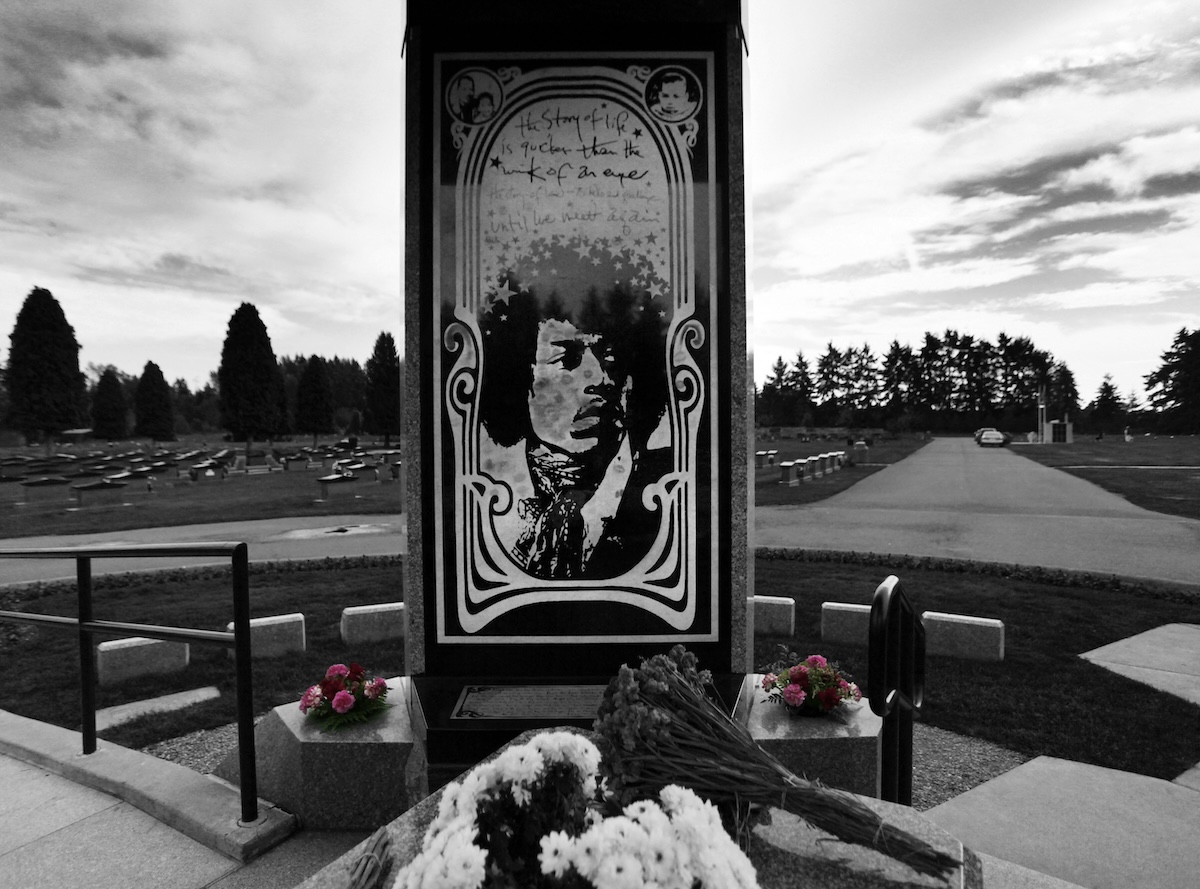 Hendrix's grave at Greenwood Cemetery in Renton, Washington. (Credit: Kelly O)