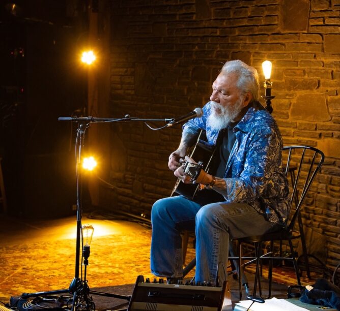 Jorma Kaukonen. (Credit: Vernon Webb)