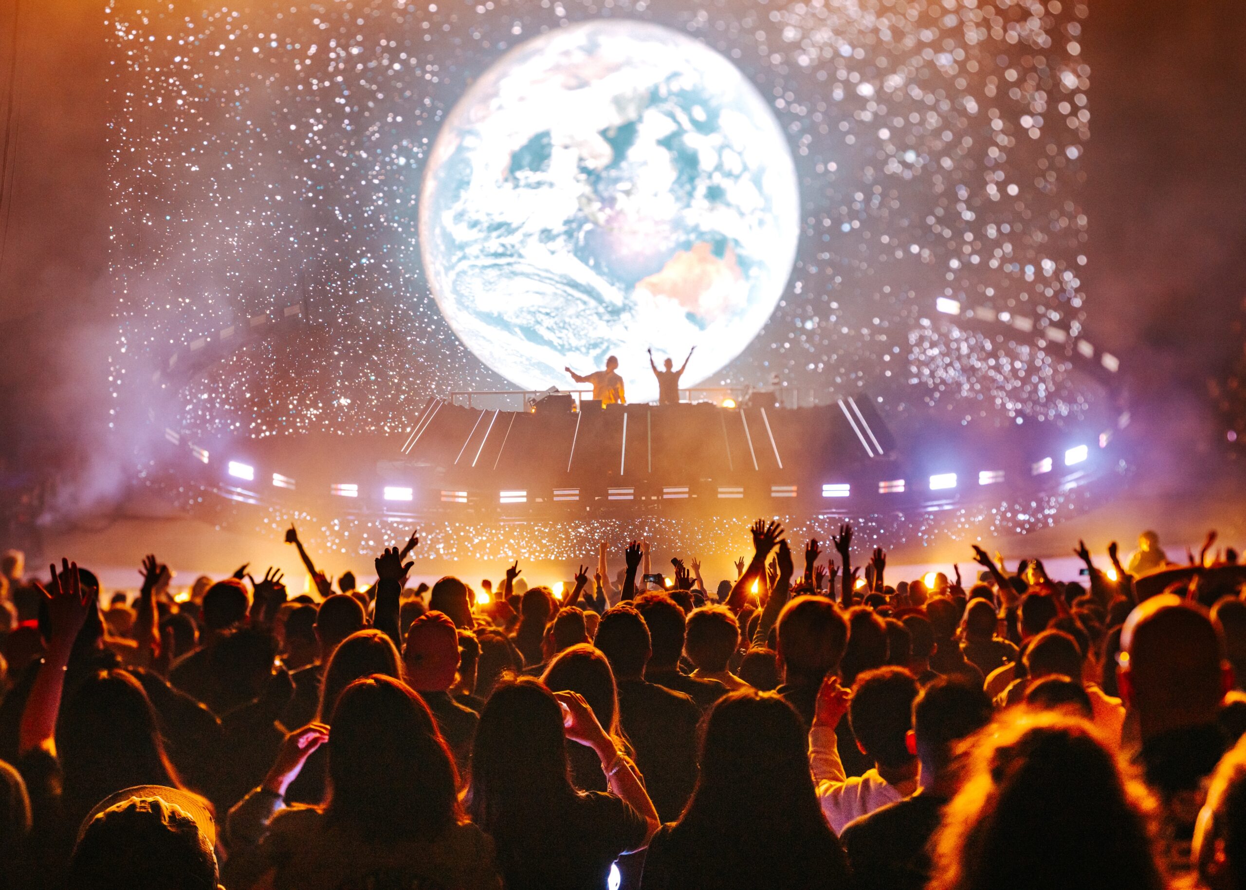 Snapped: Above & Beyond (A Photo Essay) Snapped: Above & Beyond (A Photo Essay)