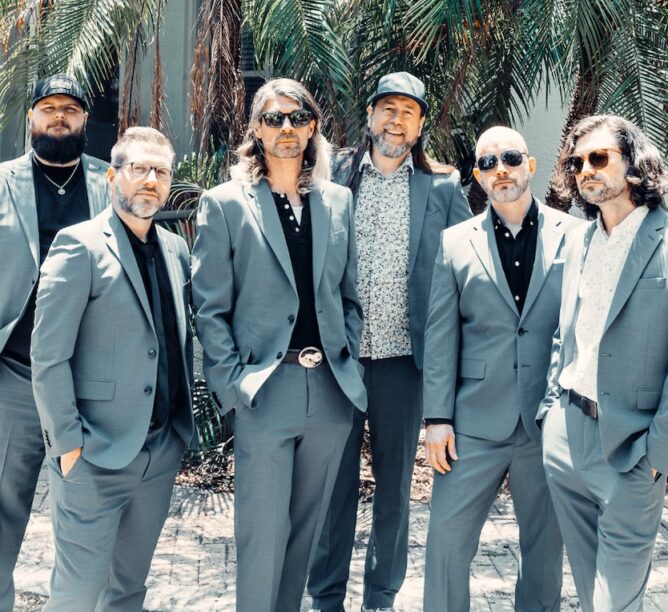 Taking Back Sunday. (Credit: Elena De Soto)