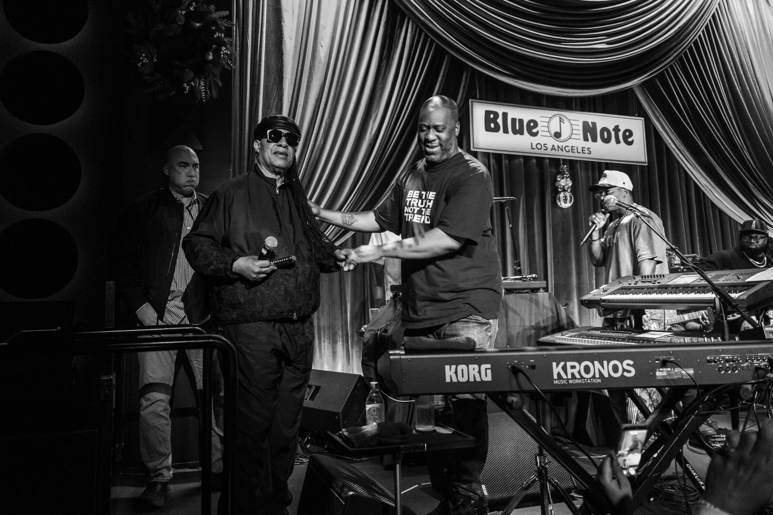 Stevie Wonder Jams With Robert Glasper At Blue Note L.A.