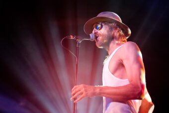 Todd Snider performs at The Cannery on September 17, 2014, in Nashville, Tennessee. (Credit: Erika Goldring/Getty Images for Americana Music)