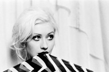 081110-christina-aguilera.jpg