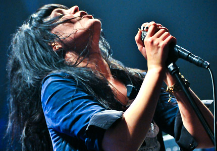 100714-dead-weather-main.jpg