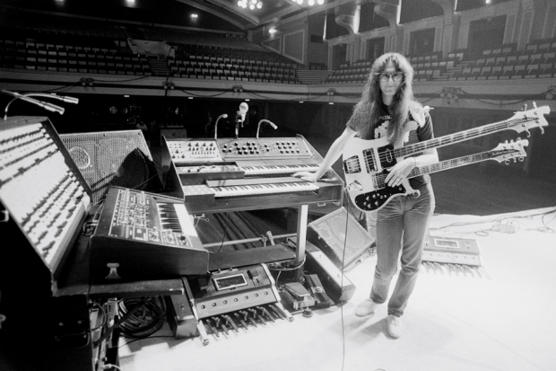 Geddy Lee in England, June 1980 / Photo by Fin Costello/Redferns