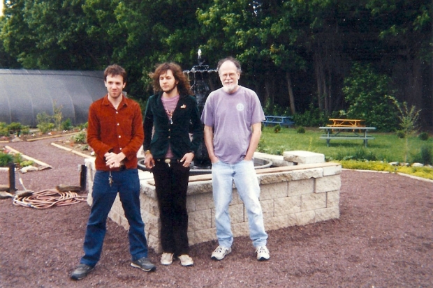 Brother Luke Thomas, Kyle Thomas, and father John Thomas / Photo courtesy King Tuff