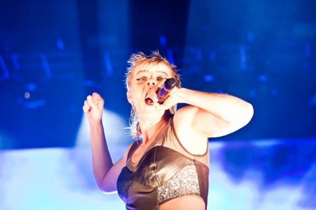 Robyn and Röyksopp at Pier 97 in New York City, August 20, 2014 / Photo by Jolie Ruben for SPIN
